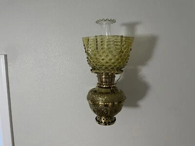 Antique Victorian 1895 Wall Bracket Kerosene Oil Lamp. - Image 1 of 4