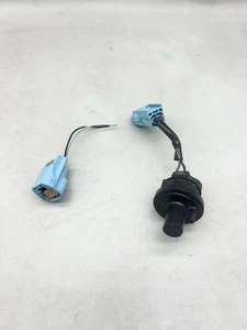 01-04 Nissan Pathfinder Vacuum Switch Swirl Control Valve SPDB28-111 OEM - Picture 1 of 14