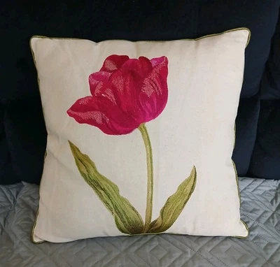 SAFAVIEH Red Rose Embroidered Needlepoint Linen Throw Pillow Zippered 18x18" - Image 1 of 4