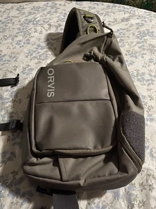 Orvis Mini Sling Pack Bag Fly Fishing Hiking Outdoor Green Water Resistant - Picture 1 of 6