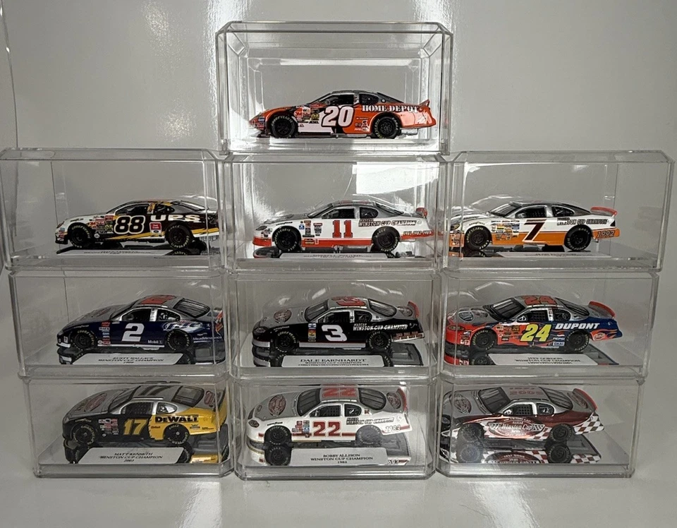 Lote de 10 2003 Winston Cup Series Champions Victory Lap 1/64 en estuches acrílicos Foto 1 de 4