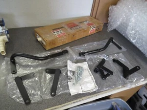 NOS Givi Wingrack con herrajes para: Triumph Trident 750 Trophy 1200 Y663 - Imagen 1 de 12
