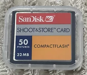 SanDisk Shoot & Share 32MB Compact Flash Card 50 Pictures Compactflash + W/ Case - Picture 1 of 2
