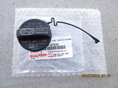 15 - 17 LEXUS NX200t BASE F-SPORT FUEL GAS TANK CAP WITH TETHER OEM NEW - Image 1 of 3