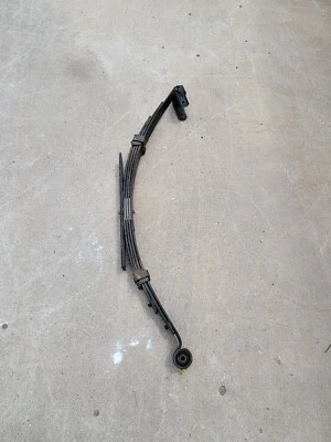 Muelle de hoja trasero 3,5 L AWD OEM 2006 2007 2008 2009 2010 Hummer H3 Foto 1 de 4