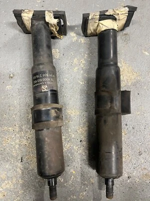 подлинный Porsche 911 930 передний бампер амортизаторы пара L R 1974-89 - Изображение 1 из 4