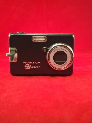 praktica Dpix 530z digital camera + SD Card X - Image 1 of 4
