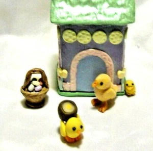 HEN HOUSE 3 YELLOW CHICKS OOAK Polymer unique set Easter basket eggs baby  - Picture 1 of 7