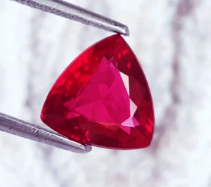 Untreated Unheated Loose Gemstone Natural Red Ruby 4.00 Ct Trillion Certified - Bild 1 von 6