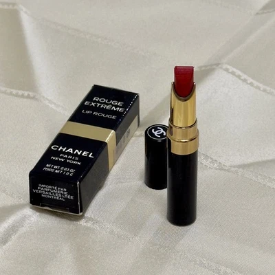 Vintage Chanel Rouge Extreme Lip Rouge Finale Red Lipstick - Image 1 of 4