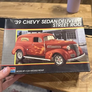 Open Box Monogram '39 Chevy Sedan Delivery Street Rod 2773 Modell 1/24 lesen - Bild 1 von 6