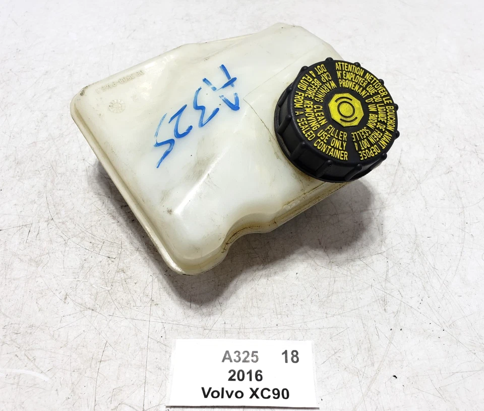 ✅ 16-19 OEM Volvo XC90 Power Brake Booster Master Cylinder Reservoir Bottle - Image 1 of 4