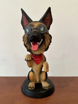 Bethesda Fallout 4 Pastore Dogmeat 7" Resina Bobblehead ThinkGeek NO Scatola - Immagine 1 di 4