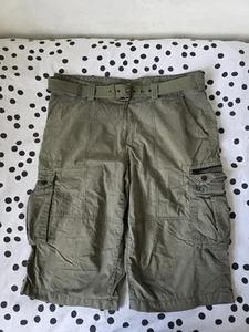 Green Cargo Shorts Size 38 - Picture 1 of 6