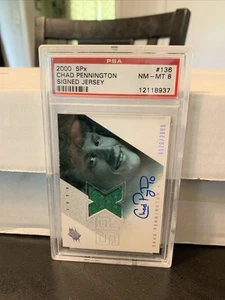 SPx 2000 - Chad Pennington/2000 (AU, MEM, RC) PSA 8 casi como nuevo - Imagen 1 de 2