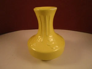 Vintage Marisa Italy Art Pottery Yellow Flower Bud Vase - Bild 1 von 7