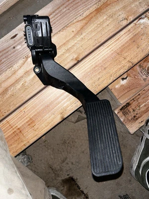 2007-2011 雪佛兰 TAHOE 加速器 气体踏板定位传感器 原始设备制造商 25832864 — 第 1/4 张图片