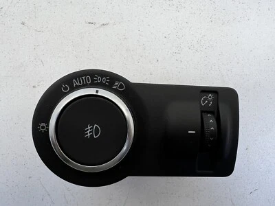 Interruptor de control de luz antiniebla faros Buick Envision 2017-2020 OEM. Foto 1 de 4