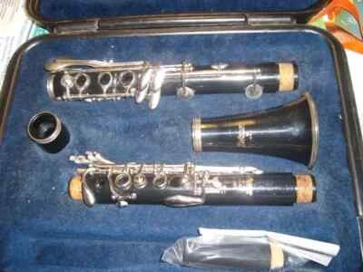 CLARINETE SELMER PLÁSTICO Bb Listo Para Jugar BUENAS ALMOHADILLAS 1 AÑO DE GARANTÍA Foto 1 de 3