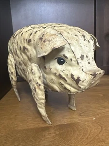 Tin Pig Figurine Folk Art Farmhouse Decor Aluminum Weathered Vintage - Picture 1 of 10