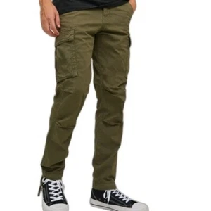 Pantaloni cargo Jack & Jones uomo Ace Tucker Ama verde oliva 28x30" - Foto 1 di 14
