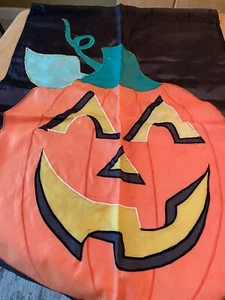 OUTDOOR NYLON HAUSFLAGGE HALLOWEEN KÜRBIS 28” X 39” - Bild 1 von 2