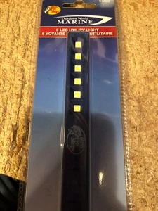 BASS PRO SHOPS 6 LED LIGHT - Picture 1 of 3