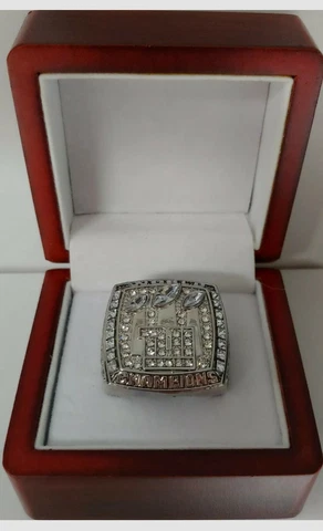 Eli Manning - 2007 New York Giants Super Bowl Custom Ring With Wooden Box Cover