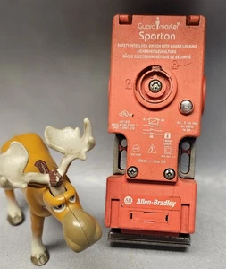 440G-S36045 Allen Bradley Safety Switch Spartan Guardmaster Series A 110V - Picture 1 of 5