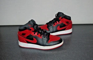Nike Entrenadores Mujer Talla UK 5 Air Jordan 1 Mid Banned Rojo Negro Zapatos GS - Imagen 1 de 7