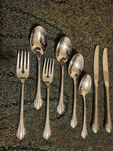 Oneida Staimless Steel 8 Pc Lot Bittersweet - Picture 1 of 5
