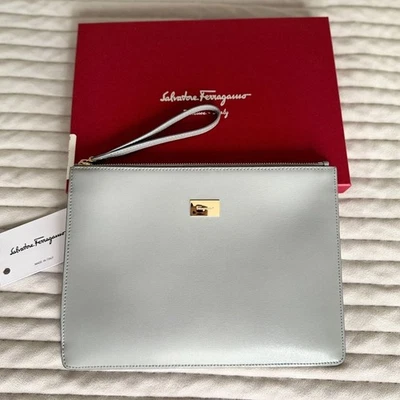 Bolso de mano Salvatore Ferragamo, muñeca, cuero Foto 1 de 4
