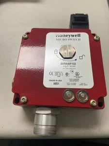 Honeywell GKRA40F1C2-F05-C Micro Switch Safety Limit Switch NEW - Picture 1 of 2