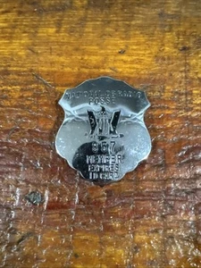 CB RADIO HAM RADIO NATIONAL CB RADIO POSSE 857 MEMBER EX BADGE - Picture 1 of 5