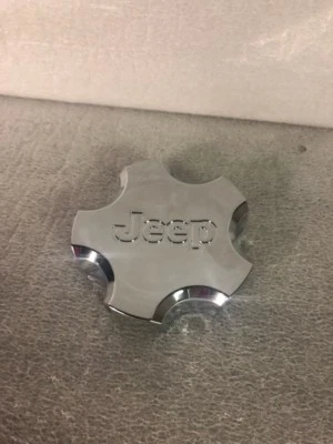 Jeep Grand Cherokee 2003-2004 tapa central cromada rueda de 17" 52080334AA Foto 1 de 3