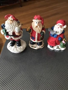 3 Santas - Picture 1 of 9