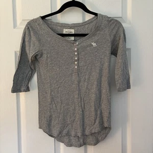 Abercrombie Kids, Girls Gray Pullover Top Size Medium - Picture 1 of 12