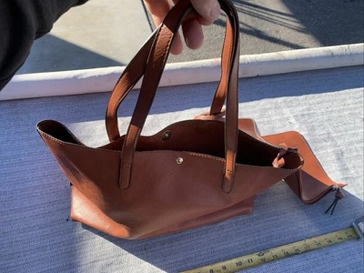 Cartera grande marrón “Sole Society” Foto 1 de 4