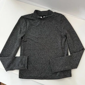 Gap Girls Large Sweater Top Black and Silver Shimmer Long Sleeve Pullover New - Picture 1 of 4