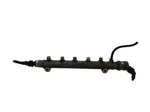 Riel de combustible HYUNDAI SONATA V NF 3140027400 2,0 diésel 103 kW 2007 30911842 - Imagen 1 de 8