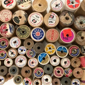 123 Wooden Spools LOT Some w Thread J&P Coats & Clarks Belding Talon 1930s + - Picture 1 of 7