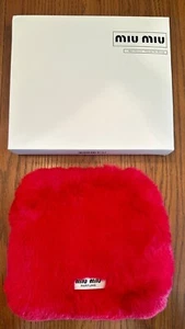 Miu Miu Kosmetiktasche / Clutch rot flauschig - Bild 1 von 4