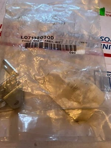 PARKER L071320300 / L071320300 (nos NO BOX) - Picture 1 of 1