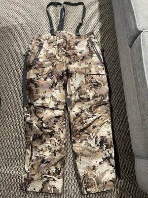 Sitka Boreal Aerolite Bib Pant Waterfowl Marsh Pattern, Size XL - Image 1 of 3
