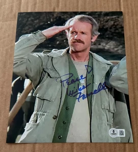 MIKE FARRELL SIGNIERT MASH 8 X 10 FOTO BECKETT ZERTIFIZIERT BAS #2 - Bild 1 von 1