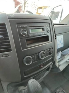 radio für MERCEDES-BENZ SPRINTER II FURGON (01.2006-&GT;) 112874 - Bild 1 von 4