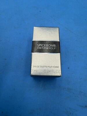 VICTOR&ROLF SPICEBOMB EAU DE TOILETTE MINI SPLASH MEN 0.24 Oz / 7 ml TRAVEL SIZE - Изображение 1 из 4