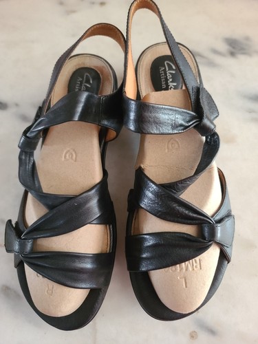 Sandali Clarks Artisan in pelle nera taglia 10W con cinturino 87200