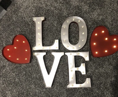 Lot of 6 Red & Silver Light Up 3D Metal Letters LOVE 2 Hearts Battery Op 12in - Image 1 of 3