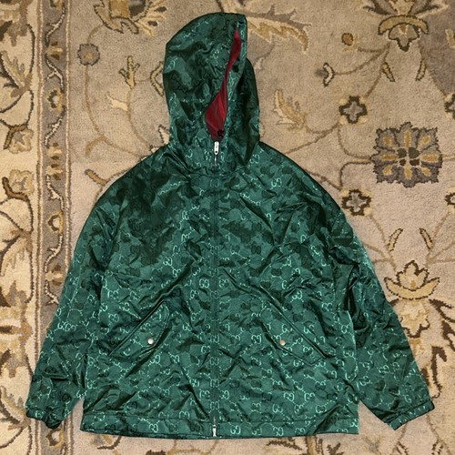 Felpa con cappuccio e zip Gucci in nylon verde con monogramma taglia grande 52 euro